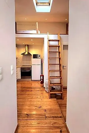 Skylight Mouraria Loft Appartamento Lisbona
