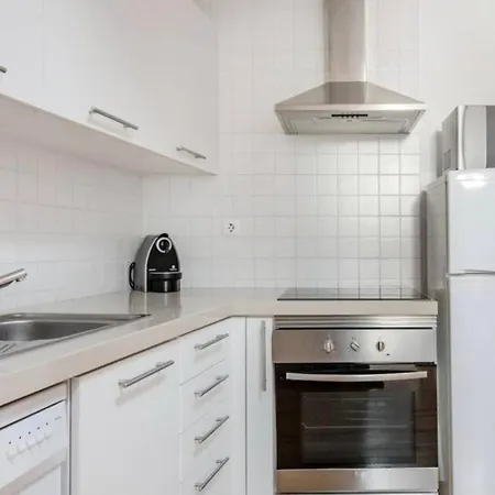 Skylight Mouraria Loft * Lisbona